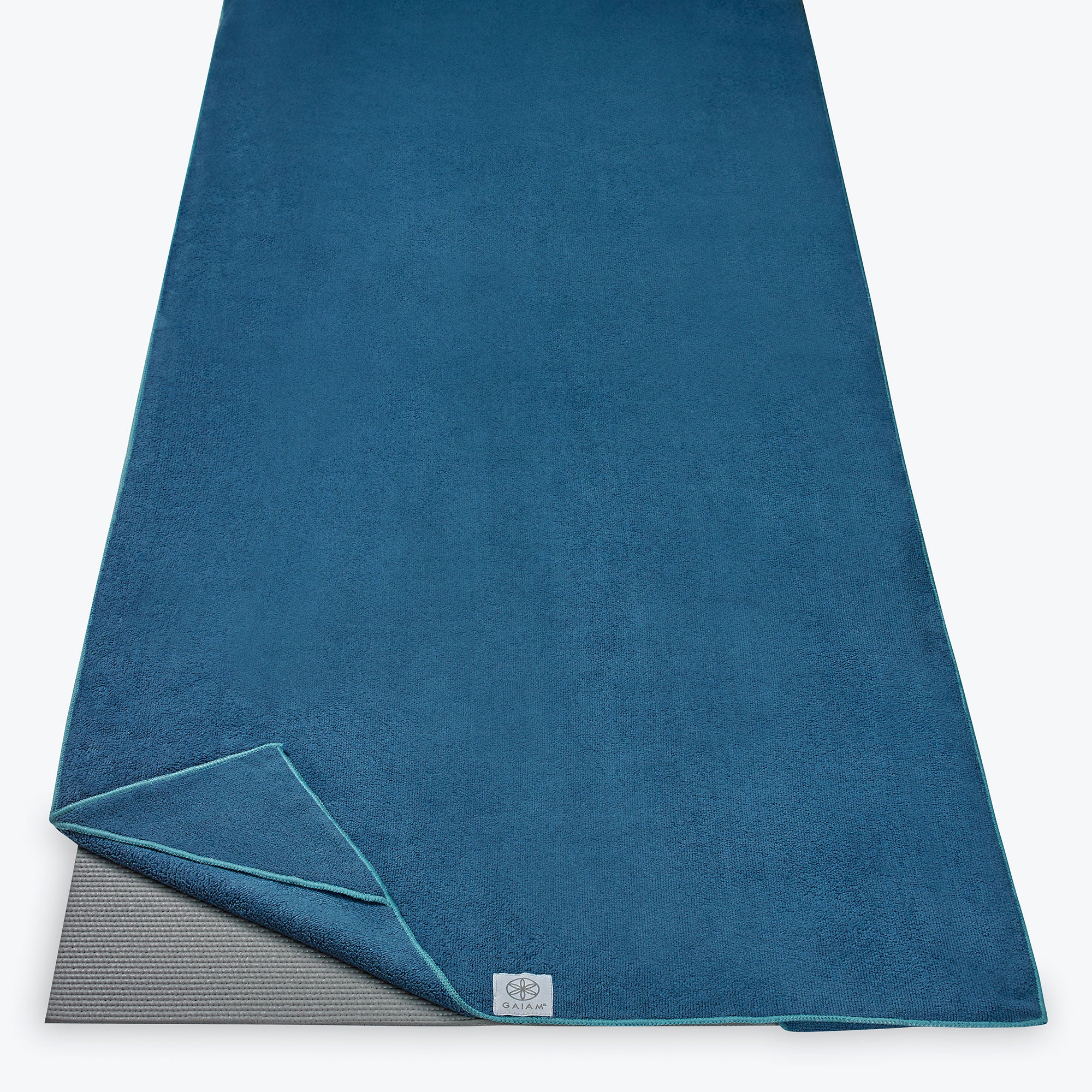 05-62918_STAY-PUT-YOGA-TOWEL-LAKE_C.jpg