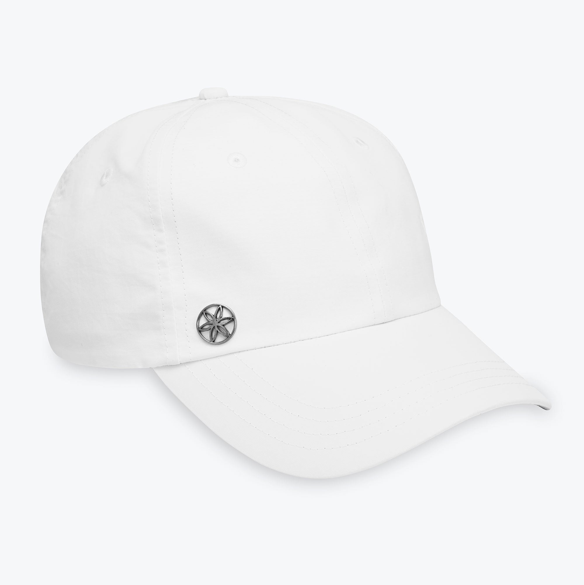 05-63916_CLASSIC-FITNESS-HAT-WHITE_A.jpg