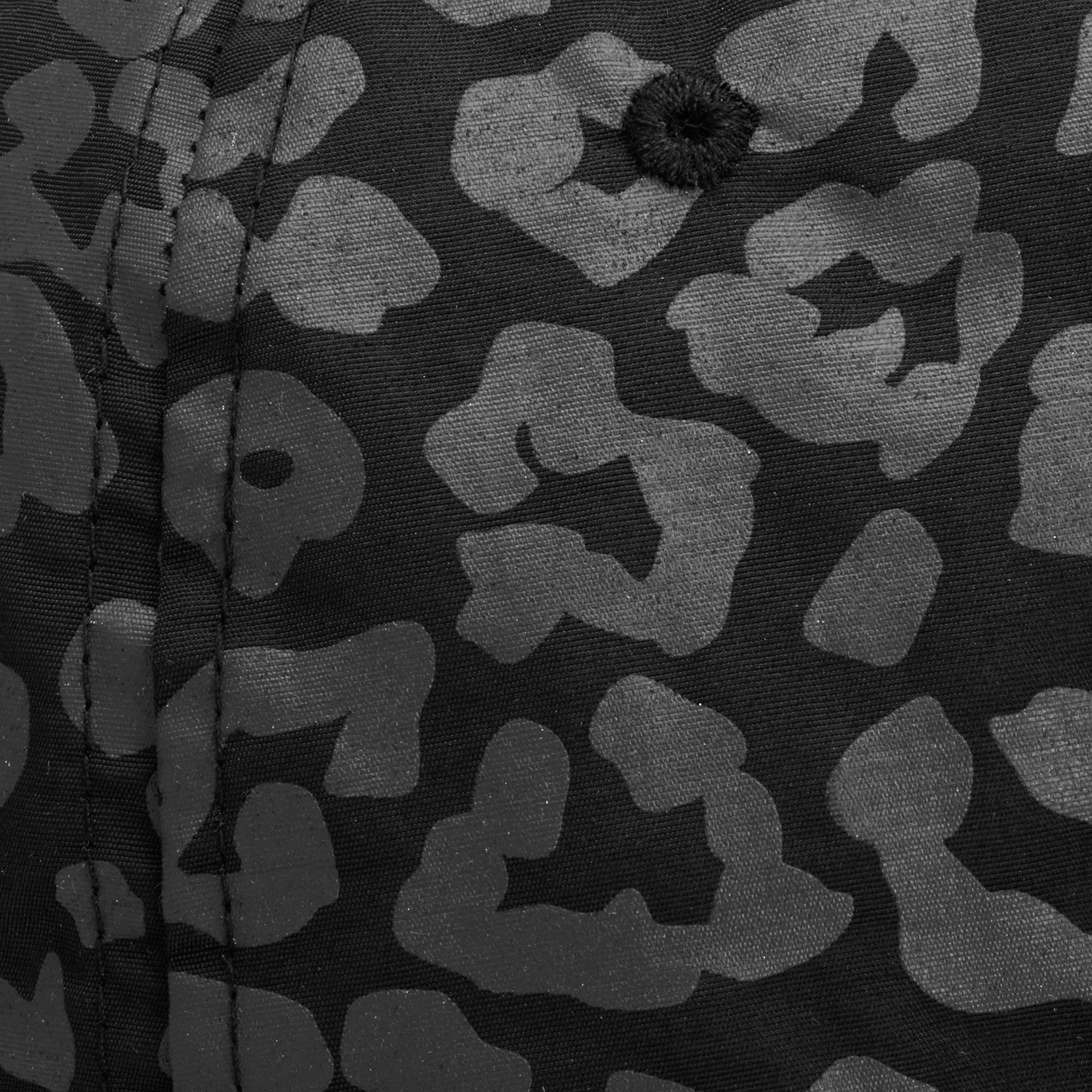 05-64247_GAIAM-CLASSIC-HAT-LEOPARD-PRINT_C.jpg